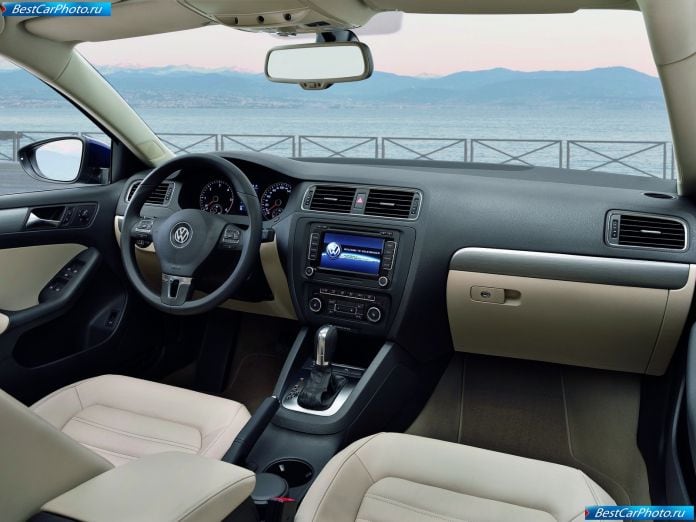 2011 Volkswagen Jetta Eu Version - фотография 31 из 40