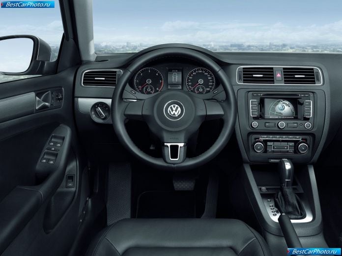 2011 Volkswagen Jetta Eu Version - фотография 32 из 40