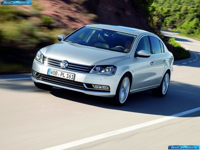 2011 Volkswagen Passat - фотография 3 из 35