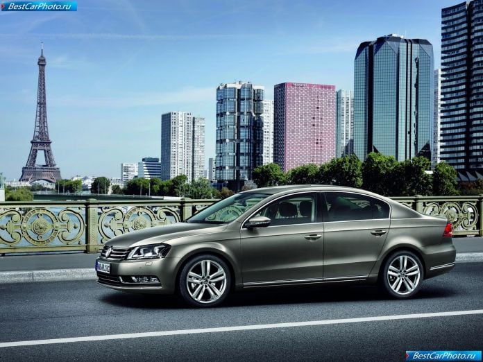 2011 Volkswagen Passat - фотография 8 из 35