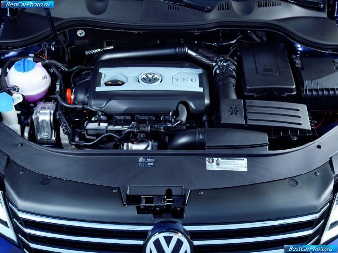 2011 Volkswagen Passat Estate - фотография 25 из 28