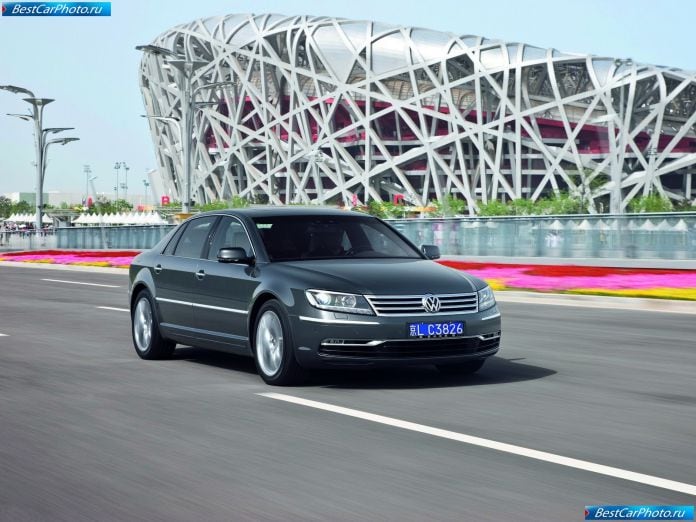 2011 Volkswagen Phaeton - фотография 10 из 47