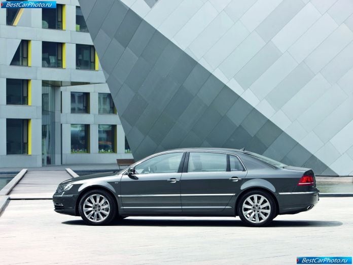 2011 Volkswagen Phaeton - фотография 14 из 47