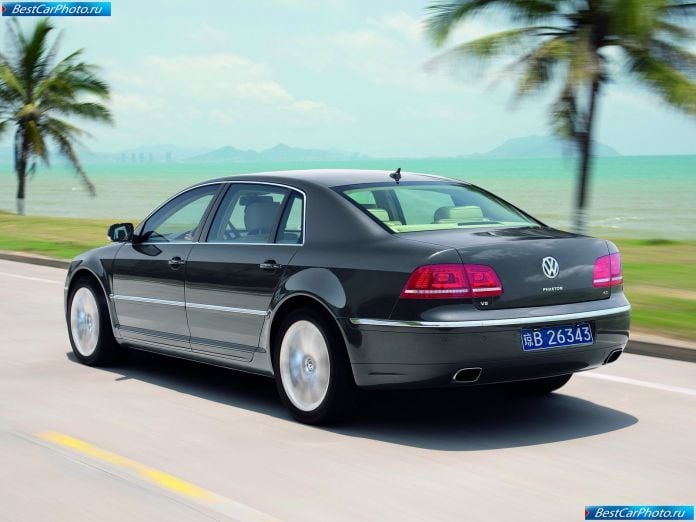 2011 Volkswagen Phaeton - фотография 16 из 47