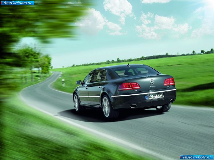 2011 Volkswagen Phaeton - фотография 18 из 47