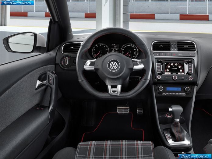 2011 Volkswagen Polo Gti - фотография 14 из 17