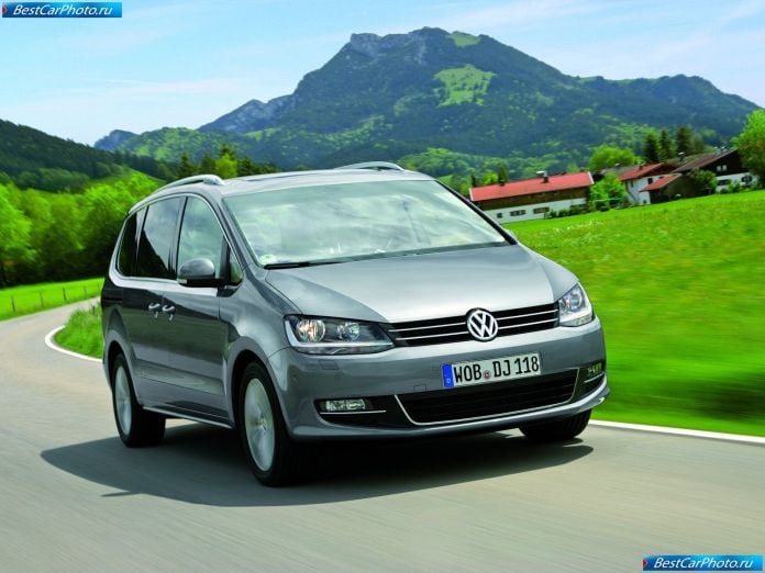 2011 Volkswagen Sharan - фотография 1 из 72