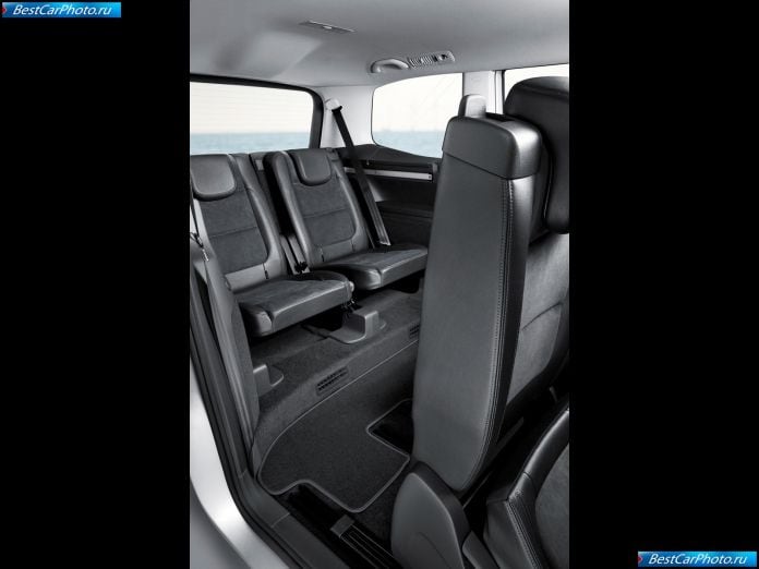 2011 Volkswagen Sharan - фотография 36 из 72 2011 Volkswagen Sharan - фотография 36 из 72