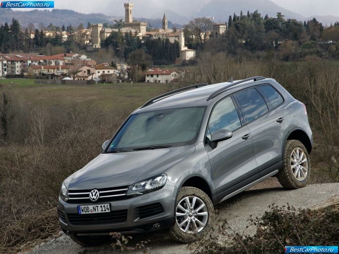 2011 Volkswagen Touareg - фотография 15 из 113 2011 Volkswagen Touareg - фотография 15 из 113