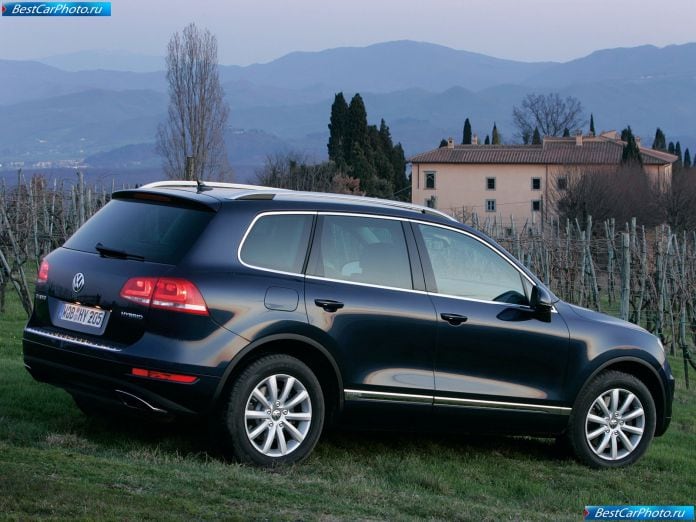 2011 Volkswagen Touareg - фотография 33 из 113 2011 Volkswagen Touareg - фотография 33 из 113