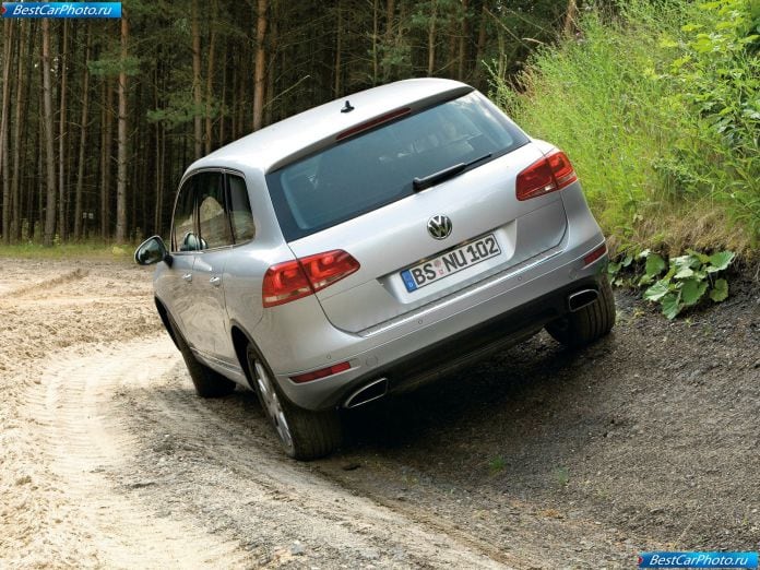 2011 Volkswagen Touareg - фотография 48 из 113