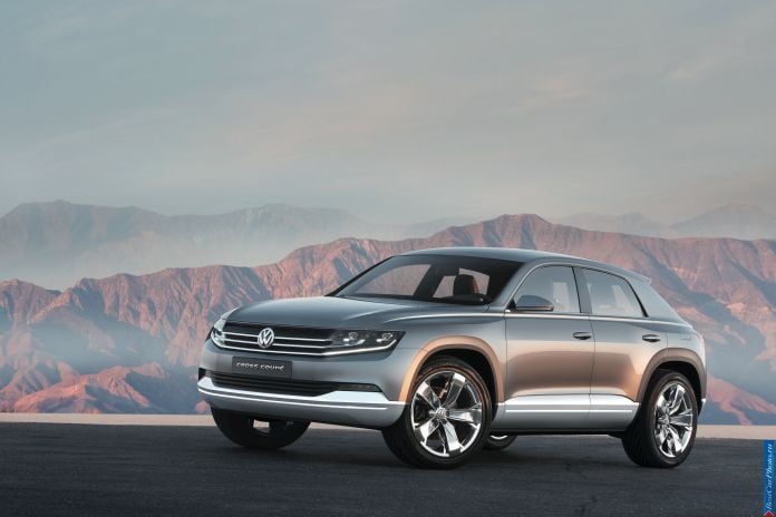 2011 Volkswagen Cross Coupe Concept - фотография 25 из 40 2011 Volkswagen Cross Coupe Concept - фотография 25 из 40