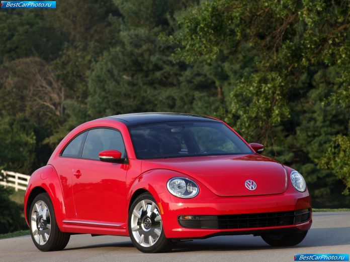 2012 Volkswagen Beetle - фотография 1 из 84