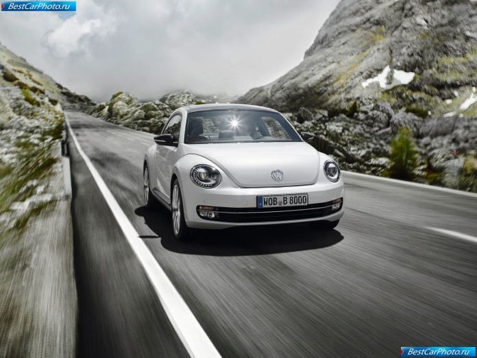 2012 Volkswagen Beetle - фотография 6 из 84