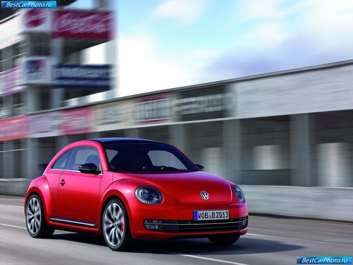 2012 Volkswagen Beetle - фотография 10 из 84
