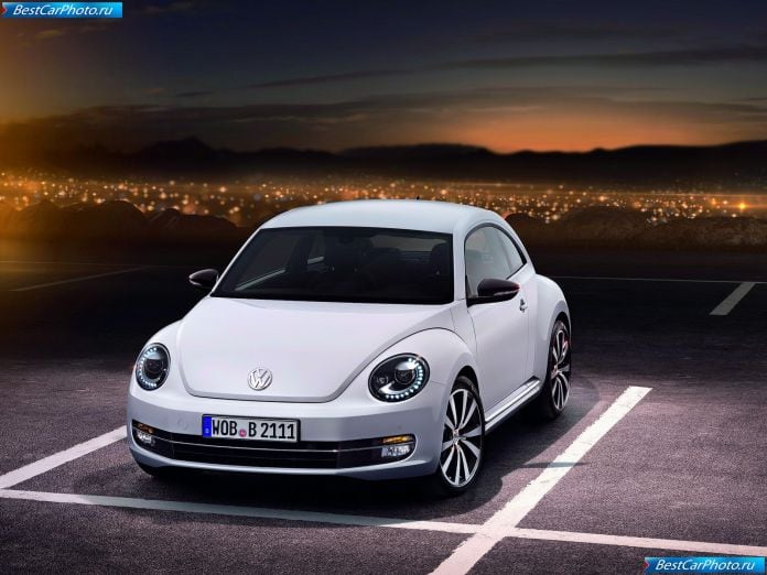 2012 Volkswagen Beetle - фотография 12 из 84