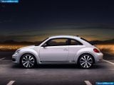 volkswagen_2012-beetle_1600x1200_021.jpg