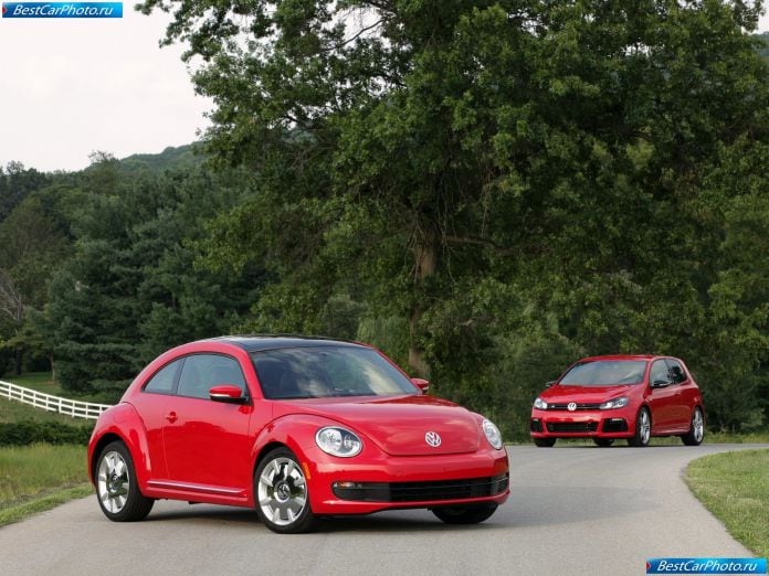 2012 Volkswagen Beetle - фотография 46 из 84