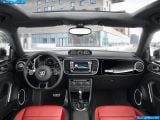 volkswagen_2012-beetle_1600x1200_054.jpg