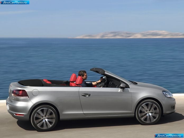 2012 Volkswagen Golf Cabriolet - фотография 42 из 111