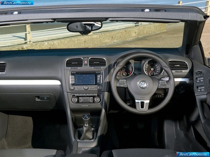 2012 Volkswagen Golf Cabriolet - фотография 82 из 111