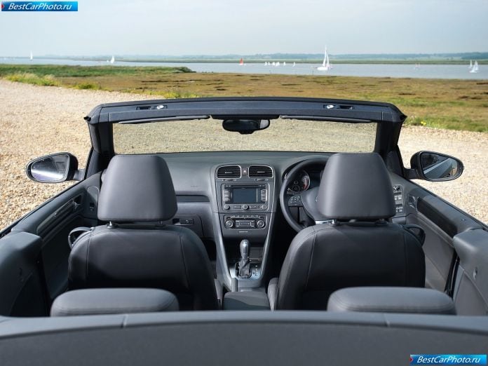 2012 Volkswagen Golf Cabriolet - фотография 86 из 111
