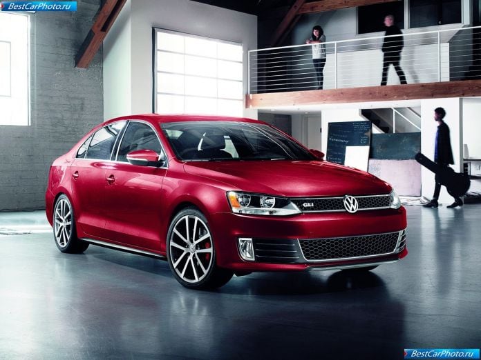 2012 Volkswagen Jetta Gli - фотография 2 из 7