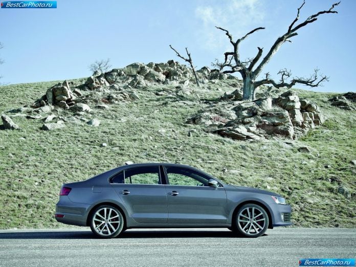 2012 Volkswagen Jetta Gli - фотография 4 из 7 2012 Volkswagen Jetta Gli - фотография 4 из 7