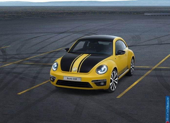 2013 Volkswagen Beetle GSR - фотография 2 из 27