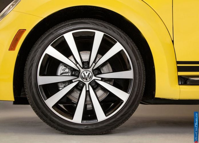 2013 Volkswagen Beetle GSR - фотография 18 из 27