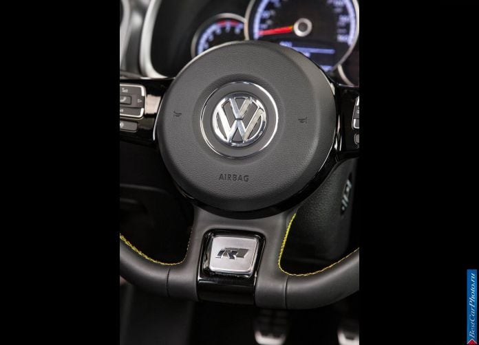 2013 Volkswagen Beetle GSR - фотография 24 из 27 2013 Volkswagen Beetle GSR - фотография 24 из 27