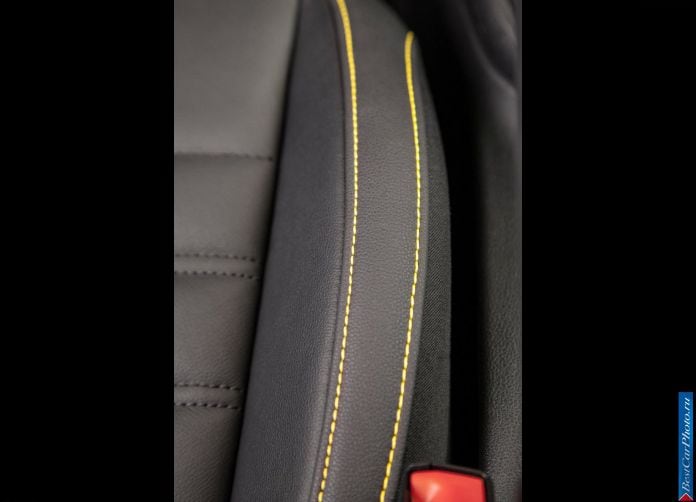 2013 Volkswagen Beetle GSR - фотография 25 из 27 2013 Volkswagen Beetle GSR - фотография 25 из 27