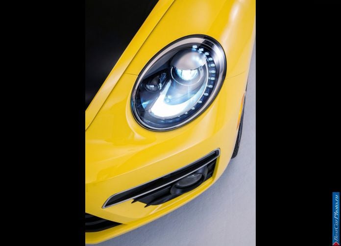 2013 Volkswagen Beetle GSR - фотография 26 из 27