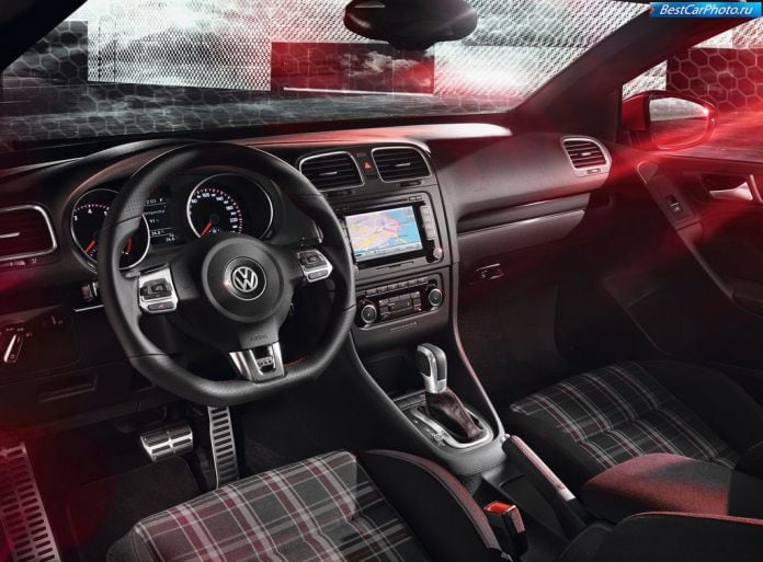 2013 Volkswagen Golf GTI Cabriolet - фотография 9 из 9 2013 Volkswagen Golf GTI Cabriolet - фотография 9 из 9