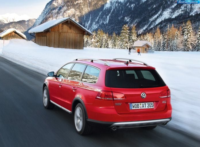 2013 Volkswagen Passat Alltrack - фотография 32 из 67 2013 Volkswagen Passat Alltrack - фотография 32 из 67