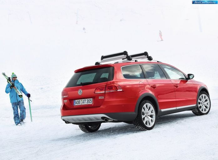 2013 Volkswagen Passat Alltrack - фотография 33 из 67 2013 Volkswagen Passat Alltrack - фотография 33 из 67