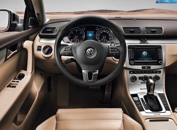 2013 Volkswagen Passat Alltrack - фотография 40 из 67 2013 Volkswagen Passat Alltrack - фотография 40 из 67