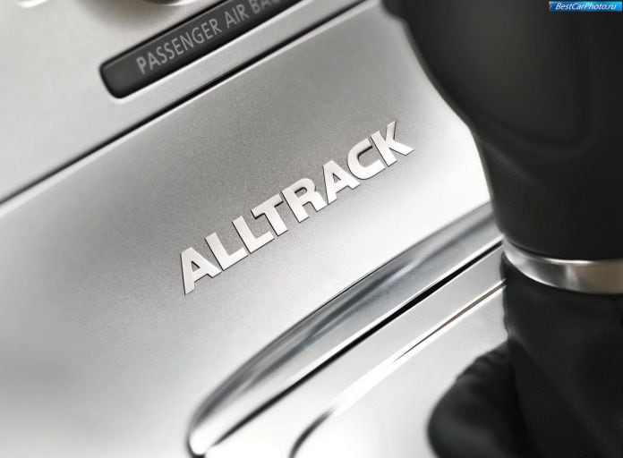 2013 Volkswagen Passat Alltrack - фотография 44 из 67