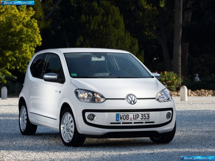 2013 Volkswagen Up - фотография 1 из 87