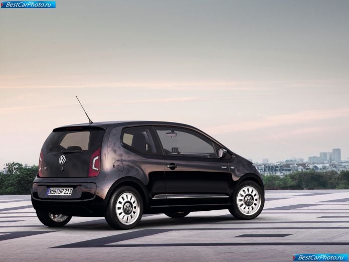 2013 Volkswagen Up - фотография 41 из 87