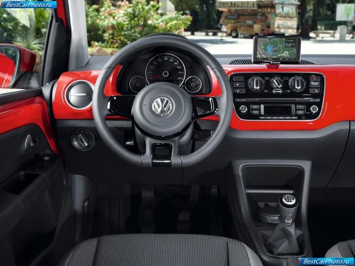 2013 Volkswagen Up - фотография 64 из 87 2013 Volkswagen Up - фотография 64 из 87