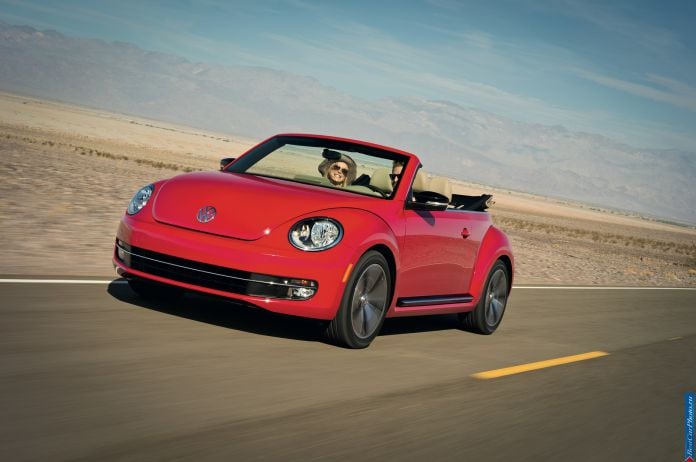 2013 Volkswagen Beetle Convertible - фотография 26 из 42 2013 Volkswagen Beetle Convertible - фотография 26 из 42
