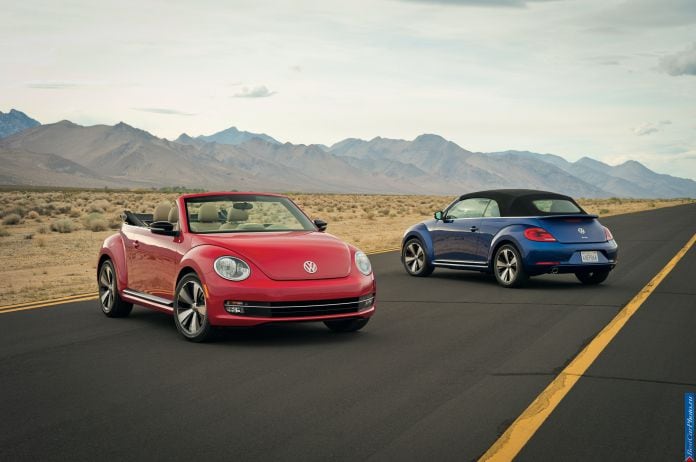 2013 Volkswagen Beetle Convertible - фотография 30 из 42