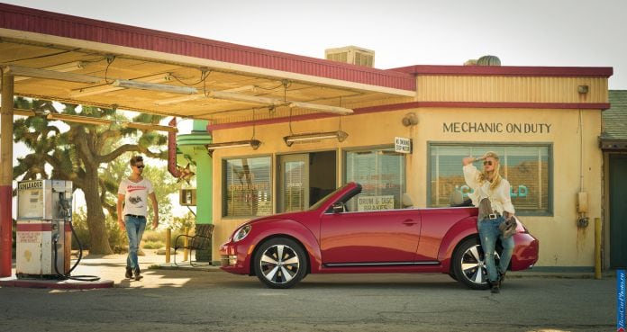 2013 Volkswagen Beetle Convertible - фотография 32 из 42