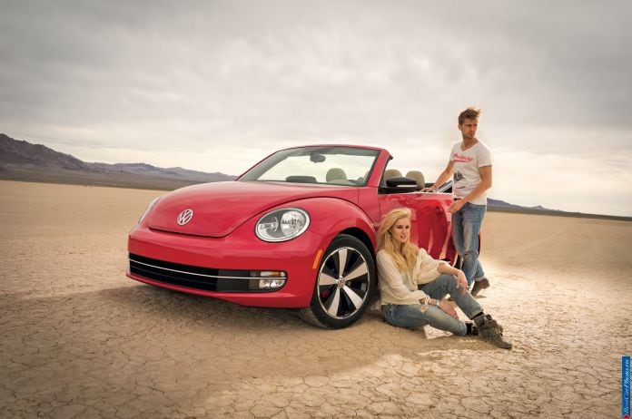 2013 Volkswagen Beetle Convertible - фотография 33 из 42