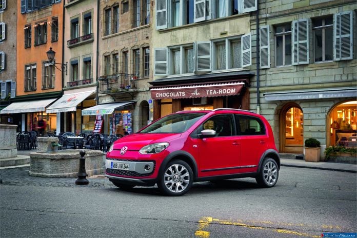 2013 Volkswagen Cross Up! - фотография 9 из 26 2013 Volkswagen Cross Up! - фотография 9 из 26