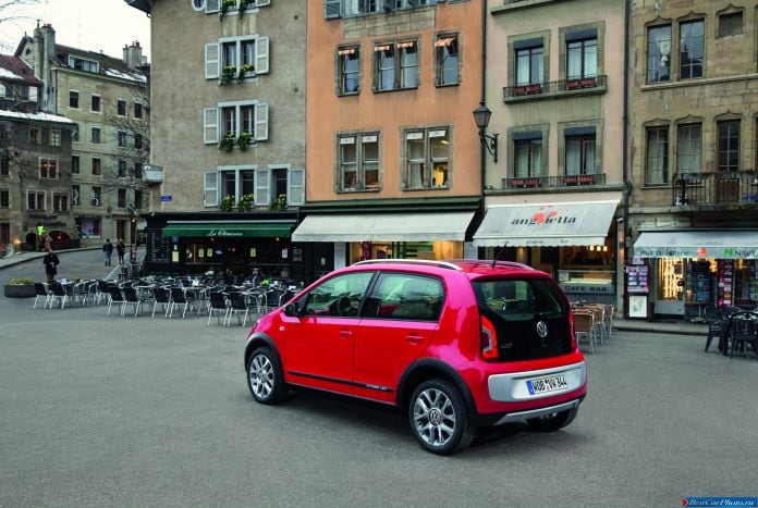 2013 Volkswagen Cross Up! - фотография 11 из 26 2013 Volkswagen Cross Up! - фотография 11 из 26