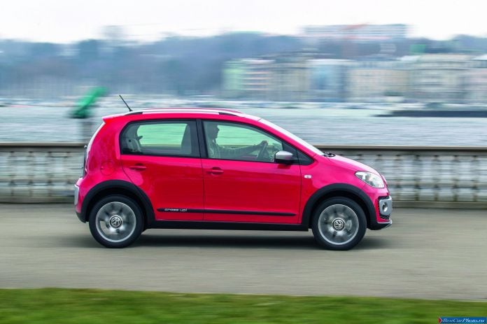 2013 Volkswagen Cross Up! - фотография 17 из 26