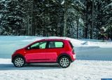 volkswagen_2013_cross_up21_020.jpg