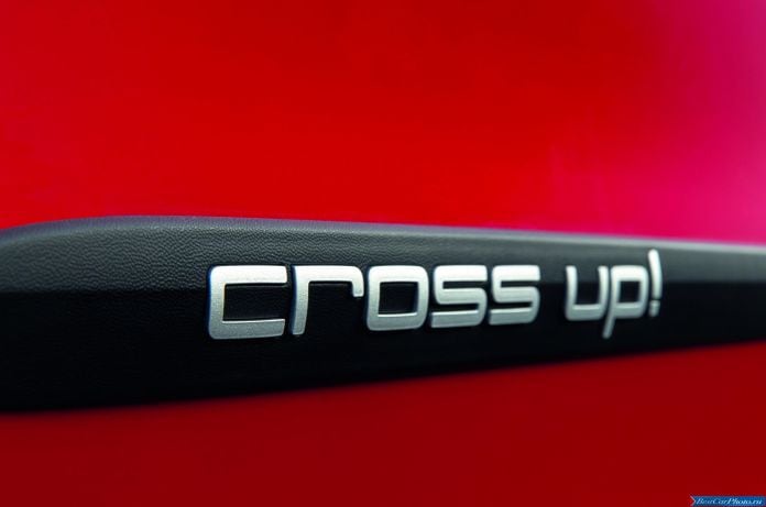 2013 Volkswagen Cross Up! - фотография 21 из 26